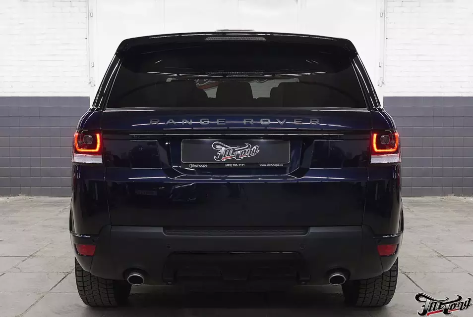 Range Rover Sport. Антихром и окрас текстурного пластика в цвет кузова. Окрас суппортов.